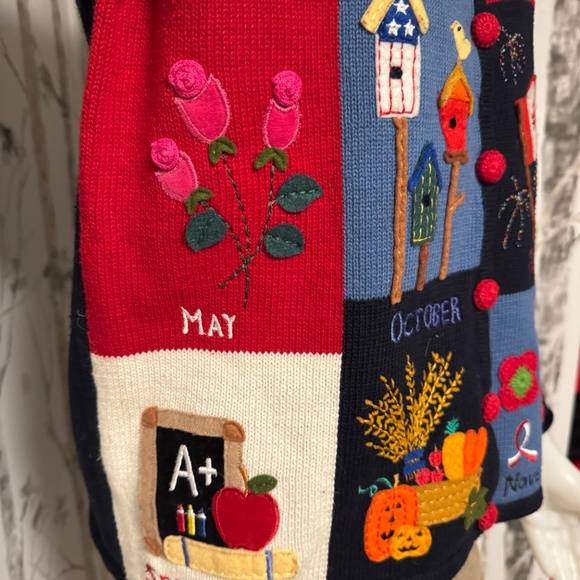 Vintage Rainbow Bridge Embroidered Calendar Cardigan Sweater Size Small - Picture 8 of 16